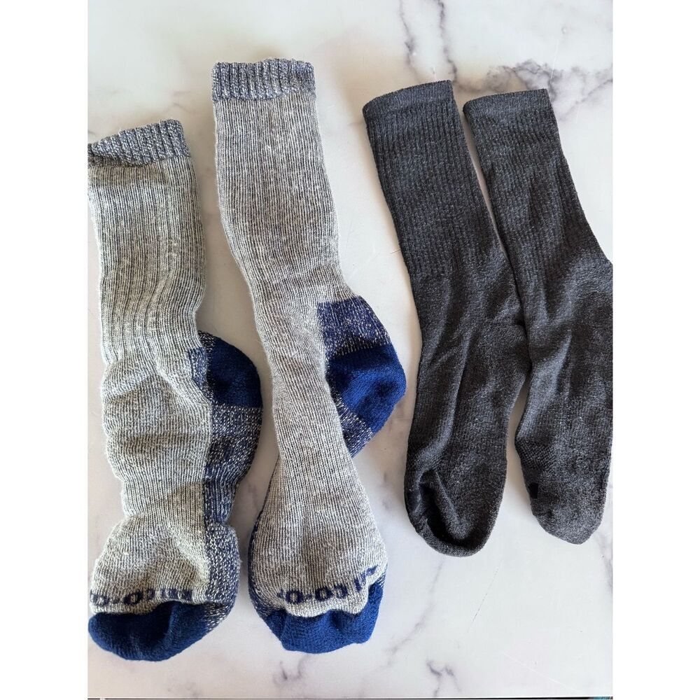 REI Men's Crew hiking thick chunky Socks Gray And1 Charcoal and Navy ribbed